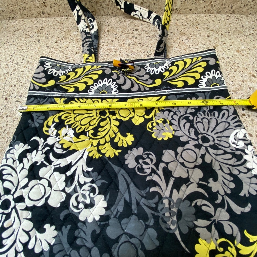 Vera Bradley tote in Baroque - Picture 3 of 6